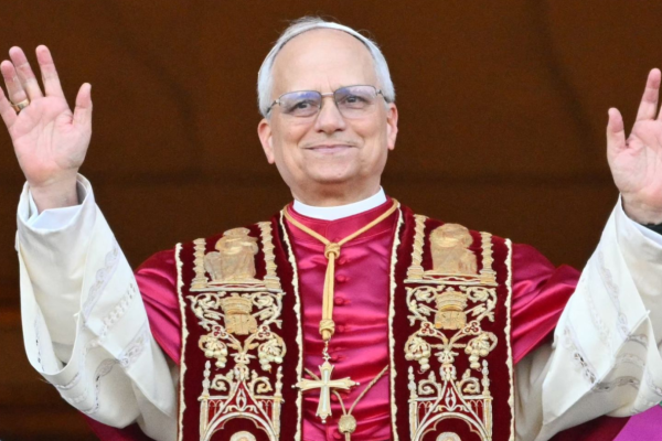 Papa Leone XIV revoca il taglio del 10% agli stipendi dei cardinali e ordina un nuovo edificio in Vaticano