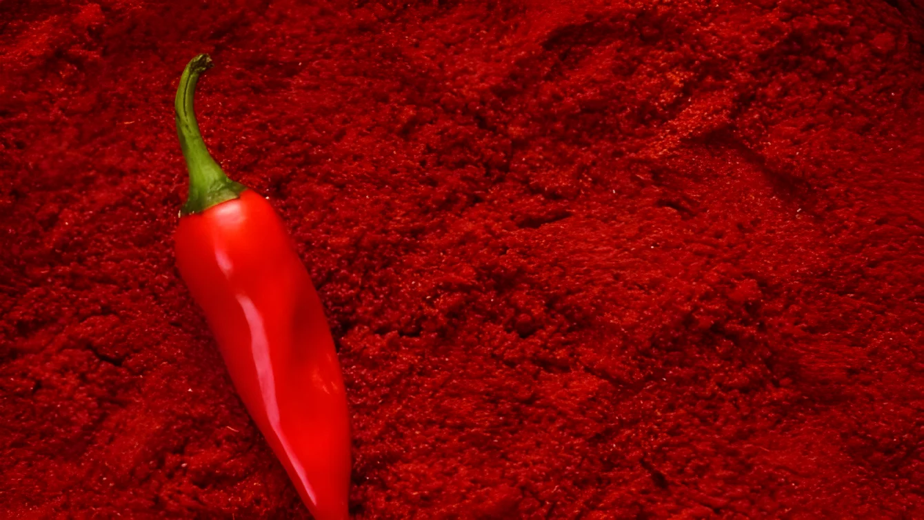 Peperoncino e pepe nero: cosa rivela lo studio su 500.000 persone tra cuore, peso e digestione