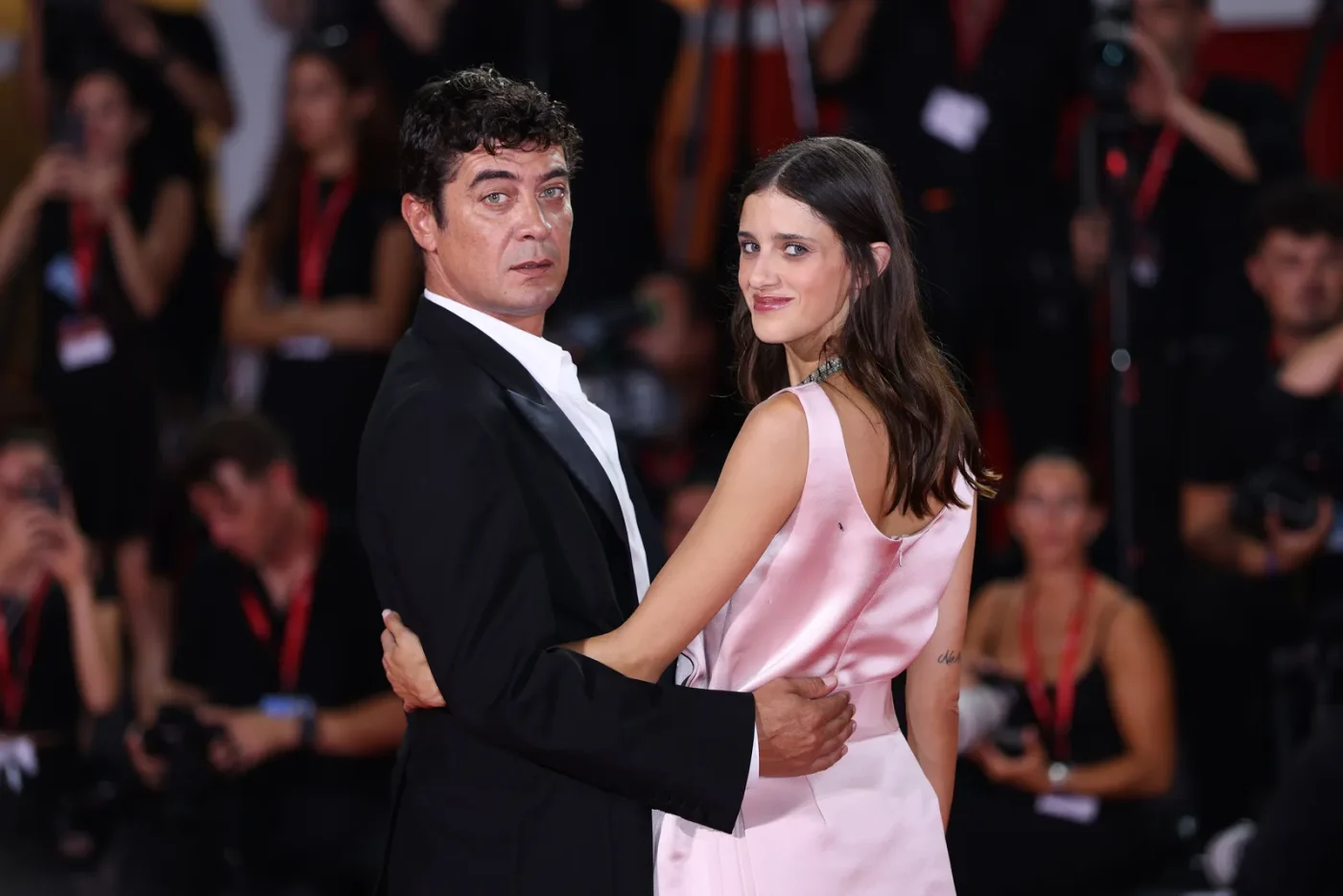 Riccardo Scamarcio e Benedetta Porcaroli