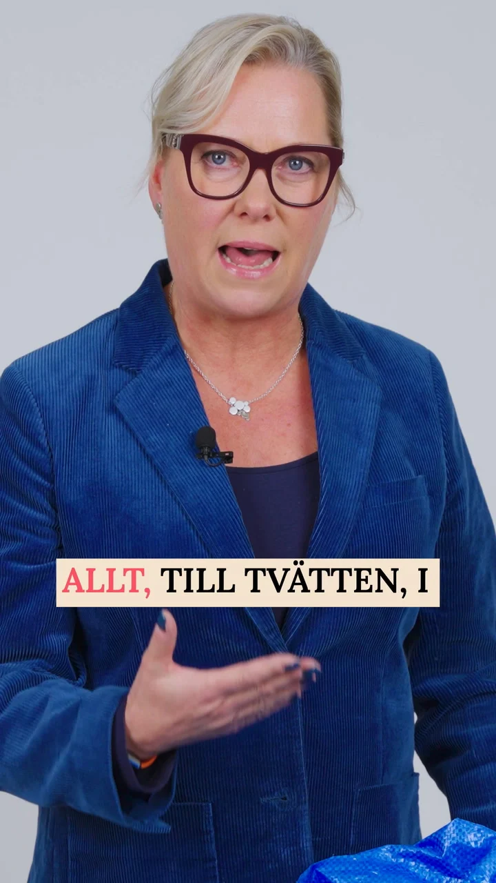 Så viker du IKEA-kassen på rätt sätt – sparar massor av plats