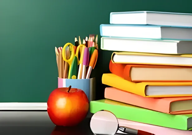 Scuola, spesa fino a 1.300 euro a studente: l'allarme sui rincari e la disparità tra Regioni