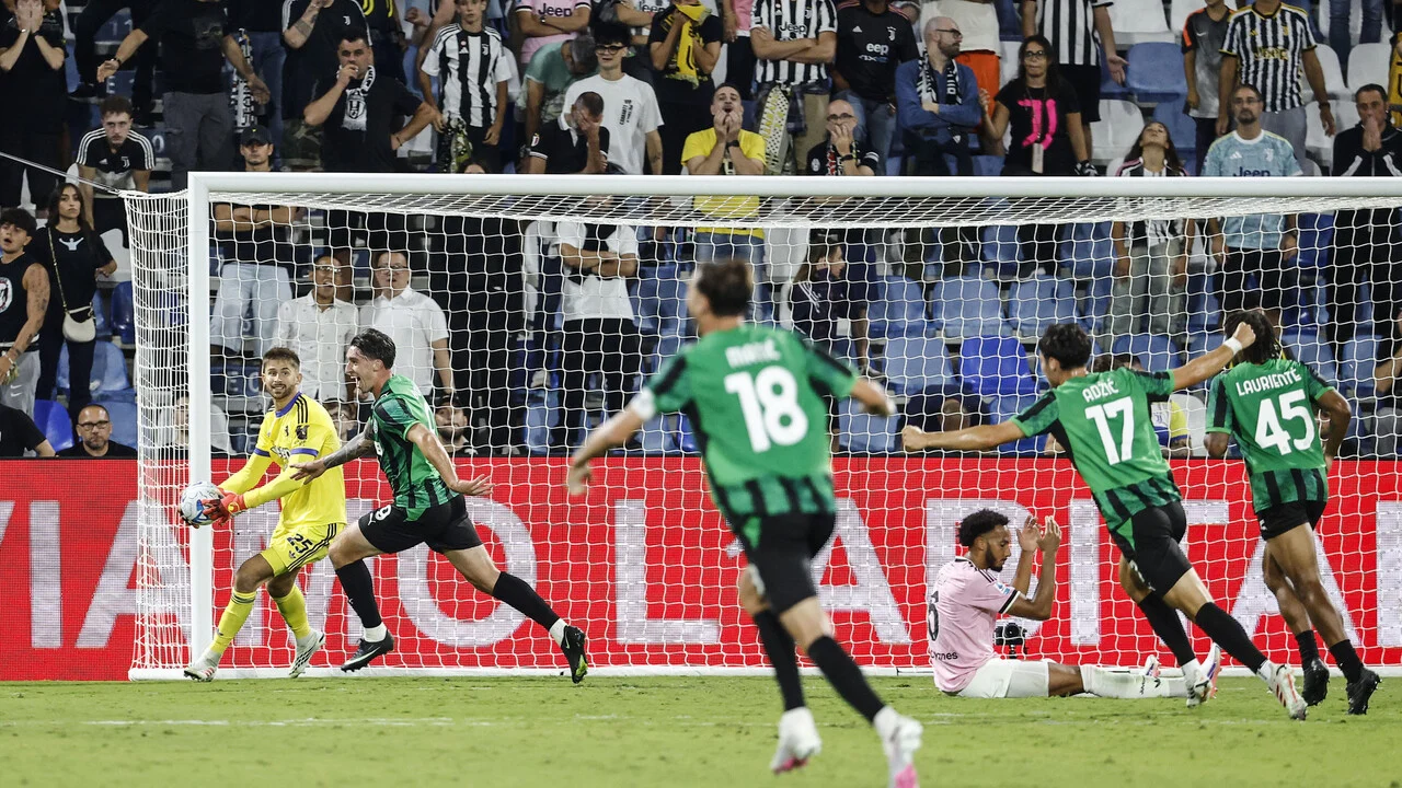 Serie A: la Juventus cade 3-2 a Sassuolo, il Napoli riparte con Lobotka