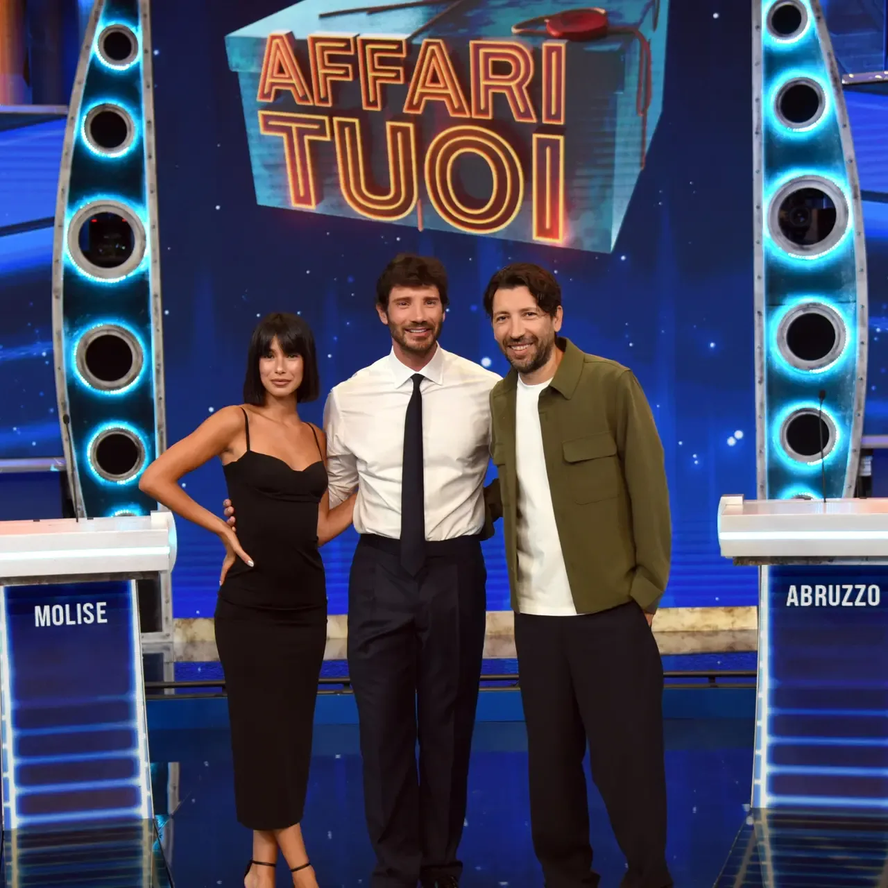 Stefano De Martino con Herbert Ballerina e Martina Miliddi