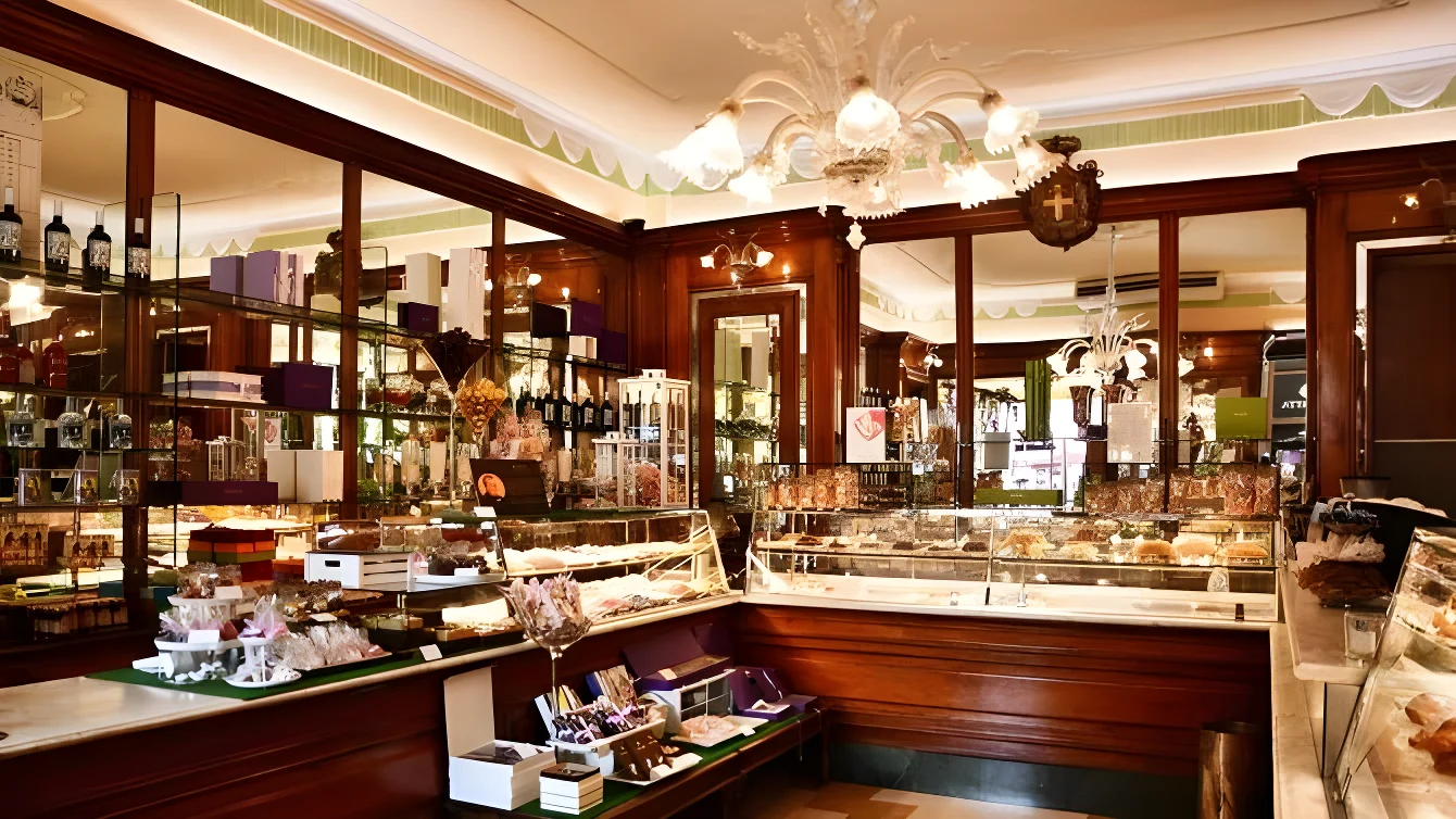 Stratta compie 190 anni a Torino: la storia delle 50 caramelle artigianali amate da Cavour