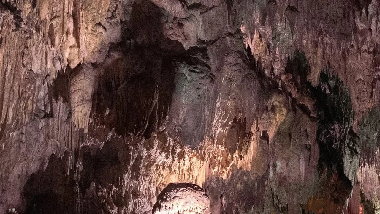Un certificato per chi entra nel sottosuolo: l'iniziativa alle Grotte di Pertosa-Auletta