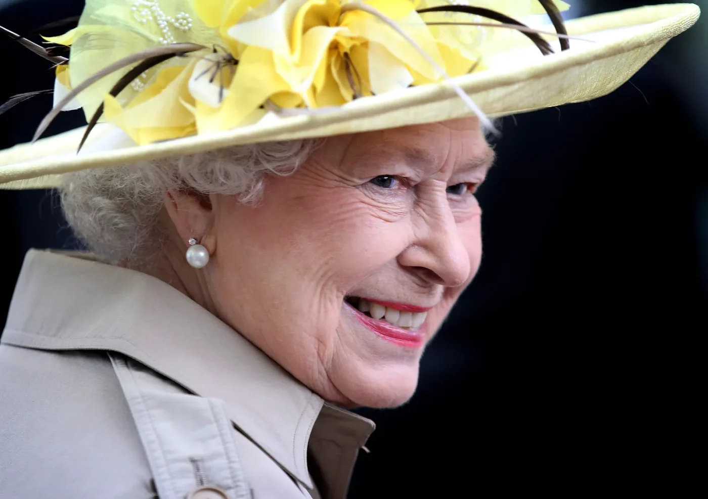 Un primo piano della regina Elisabetta II