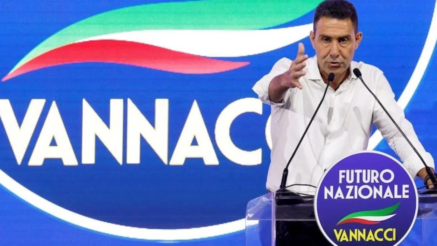 Vannacci a Cernobbio: «Nessuna prova dal Financial Times», poi il sorpasso su Forza Italia