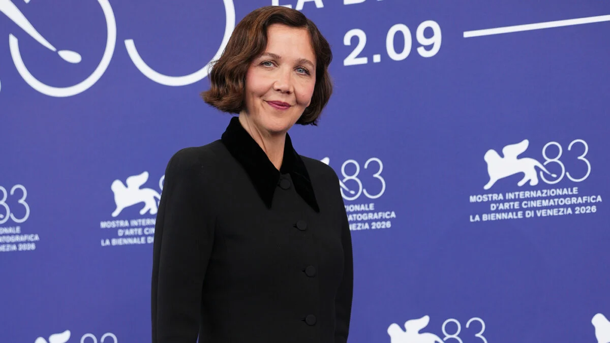 Venezia 83, Maggie Gyllenhaal presidente di giuria: "Cinema politico contro le emergenze del mondo"