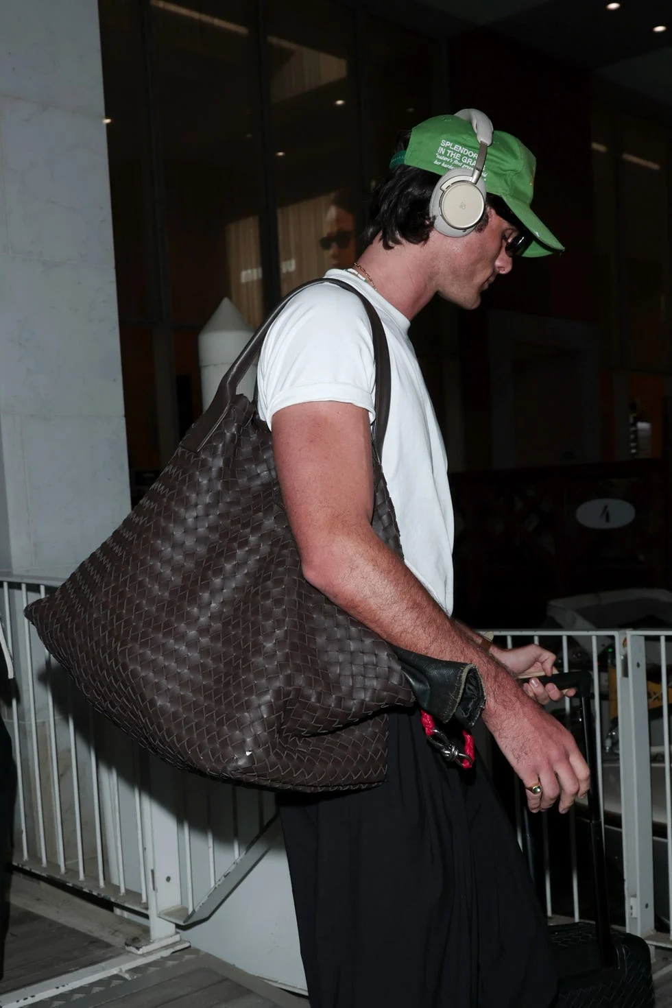 venice, italy august 28: jacob elordi arrives at marco polo airport on august 28, 2025 in venice, italy. (photo by jacopo m. raule/getty images for bottega veneta)