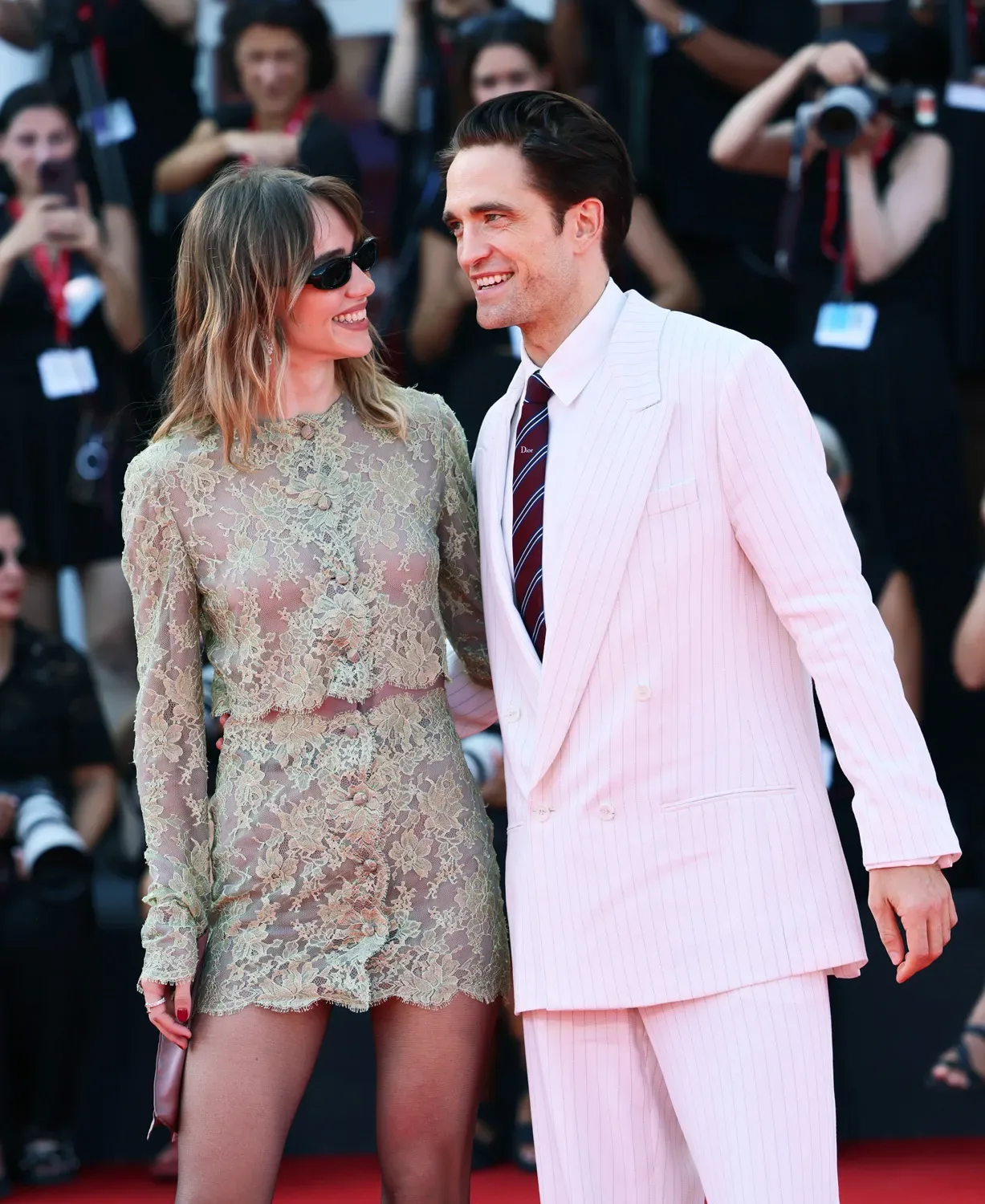 VENICE ITALY SEPTEMBER 05 Suki Waterhouse and Robert Pattinson