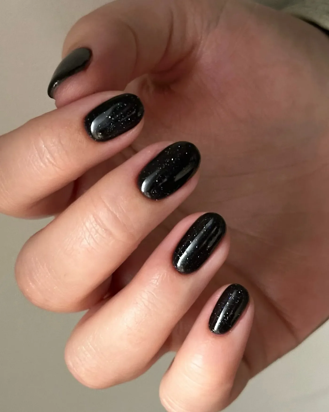 Black glitter nails