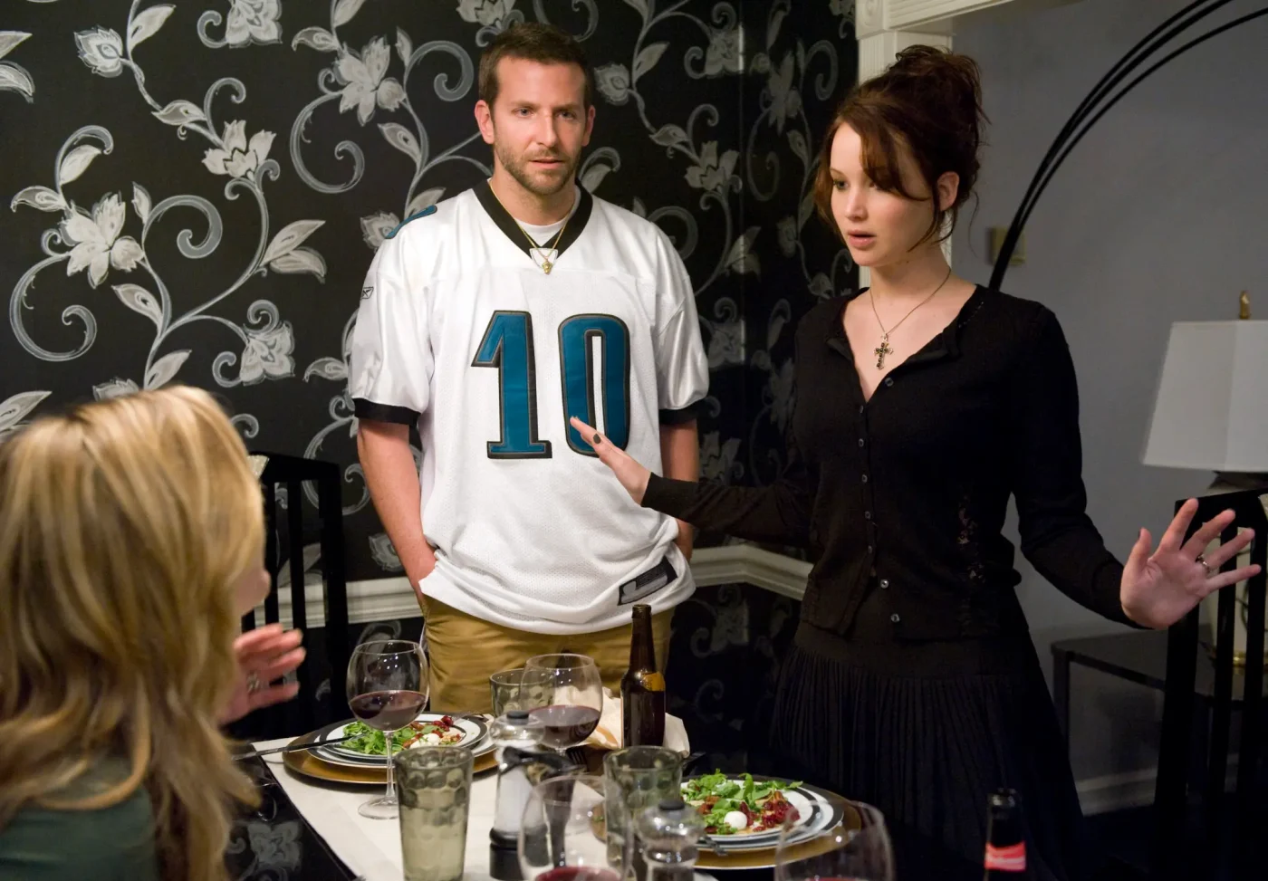 Bradley Cooper, Jennifer Lawrence in