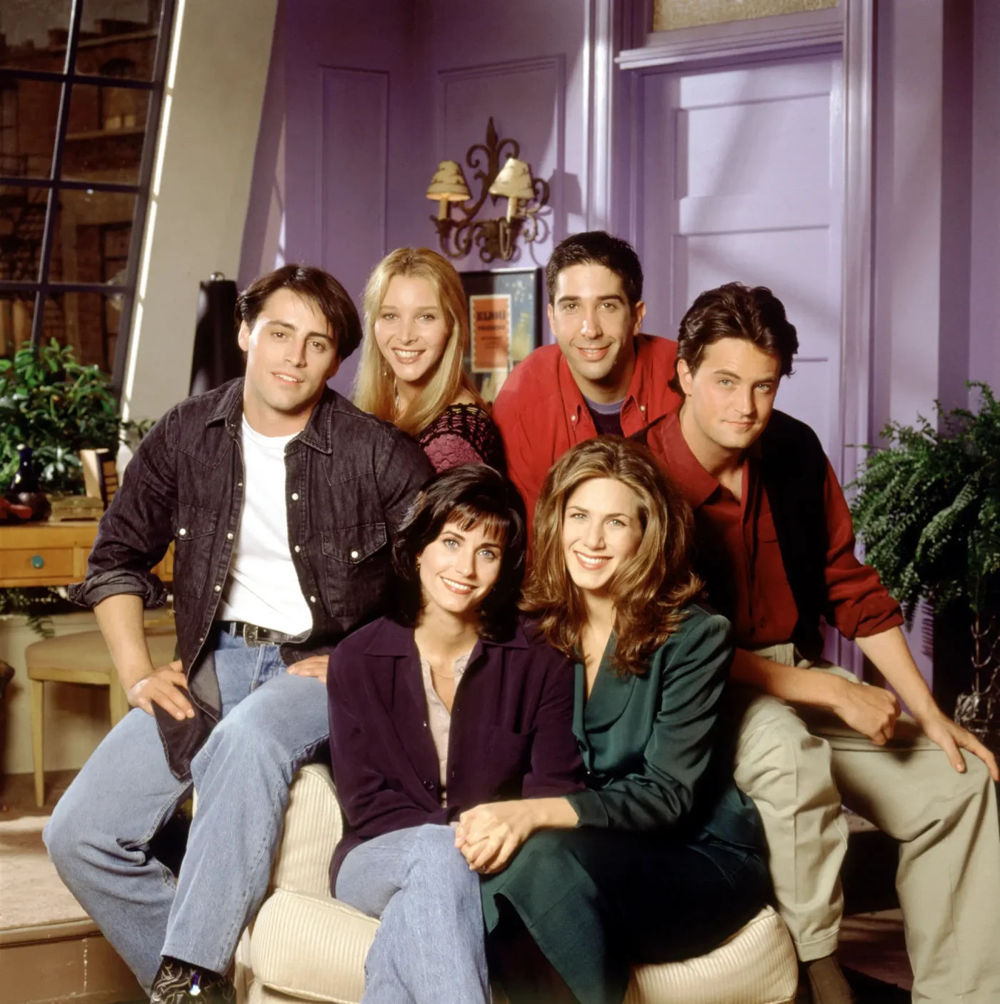 Cast portrait of the main characters from the television series