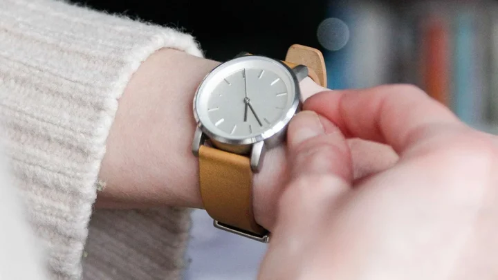 Daylight Saving Time Ends This Weekend: Exact Clock Change Rules, Who Gets to Skip It, and Why the Push to End the Switch Is Stalled