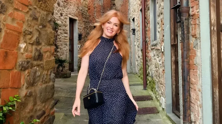 Isla Fisher Steps Out in Mayfair After Sacha Baron Cohen Split as Star Reveals Reality of Starting Anew in London