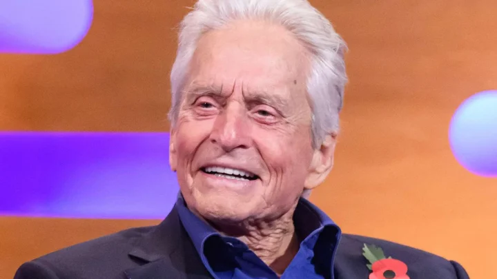Michael Douglas Reveals the 5 Urgent Phone Calls Catherine Zeta-Jones Forced Him to Make Before They Could Date