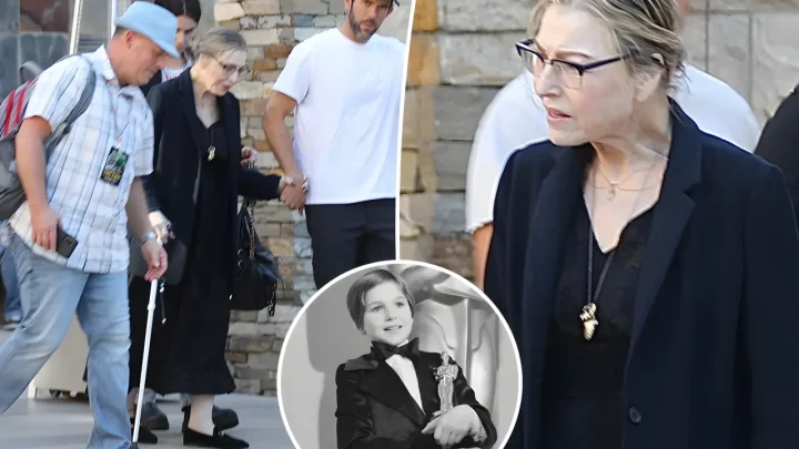 Oscar Winner Tatum O’Neal Emerges in Los Angeles with Walking Cane Years After Surviving Near-Fatal Stroke and Coma