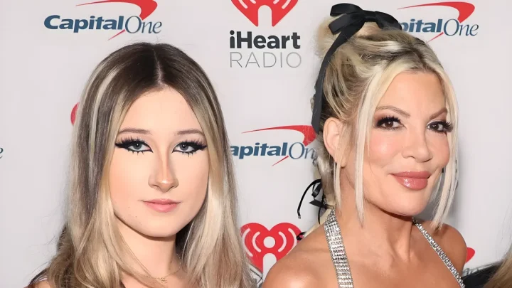 Tori Spelling Steps Out with 18-Year-Old Daughter Stella McDermott as Lookalike Duo Shocks Fans at Universal Studios