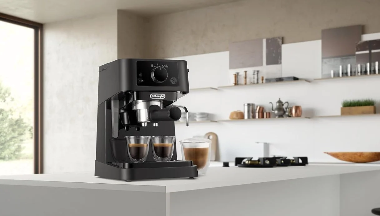 De'Longhi Stilosa sotto i 100€ e sconti fino all'80%: le migliori offerte tech