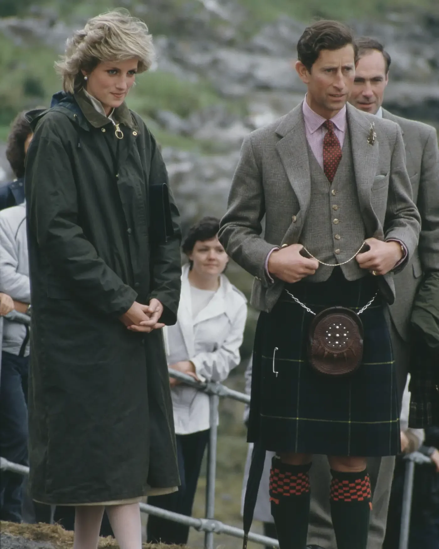 Diana, Princess of Wales (1961 - 1997) and Prince Charles in Castlebay on the island of Barra, in the Outer Hebrides of Scotland, June 1985. (Photo by Jayne Fincher/Princess Diana Archive/Getty Images)