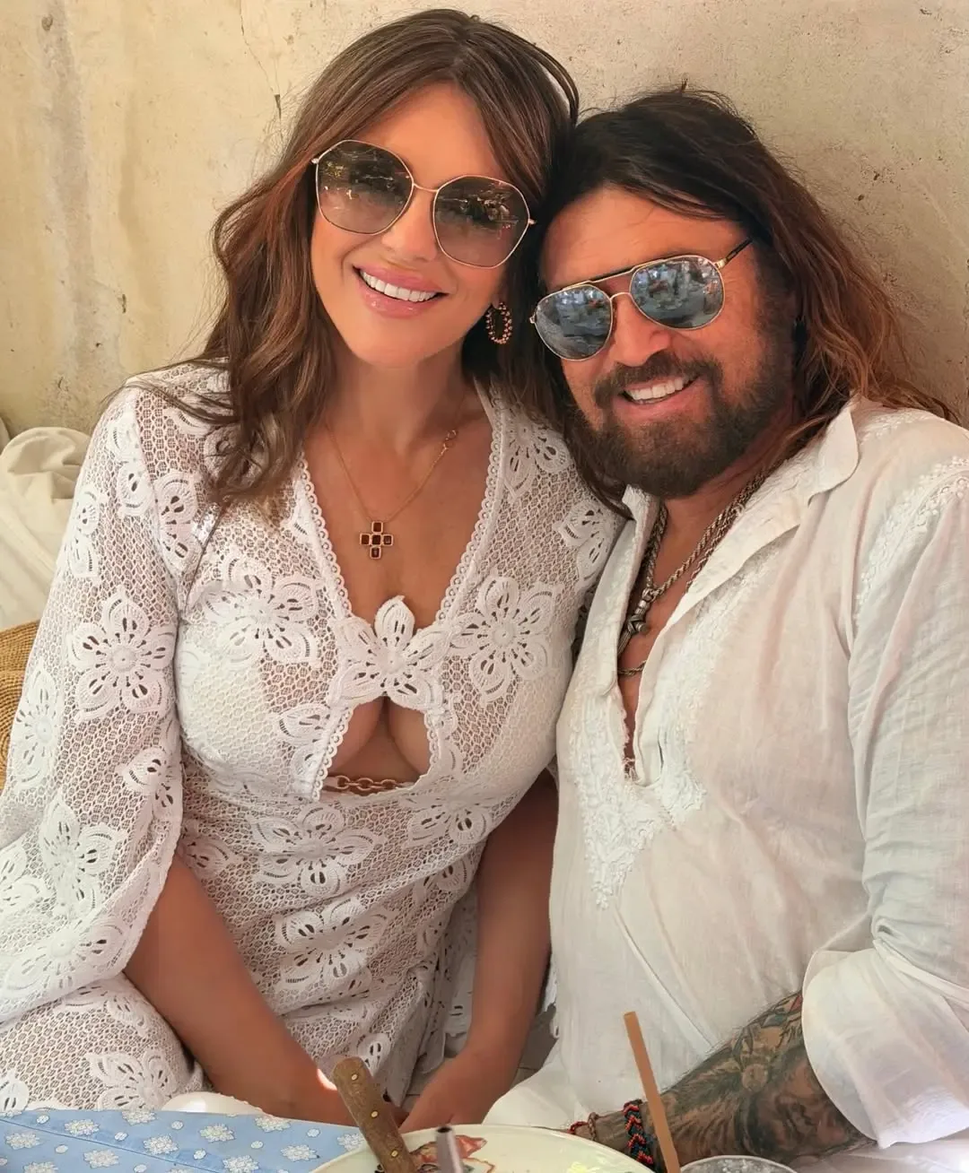 Elizabeth Hurley and Billy Ray Cyrus
