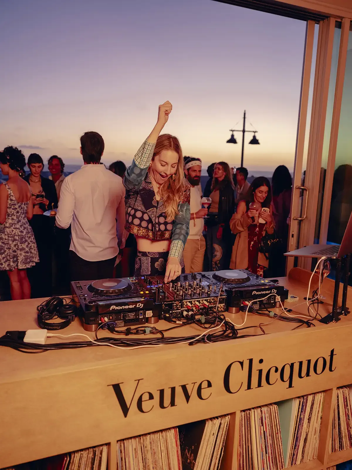 Este Haim DJ