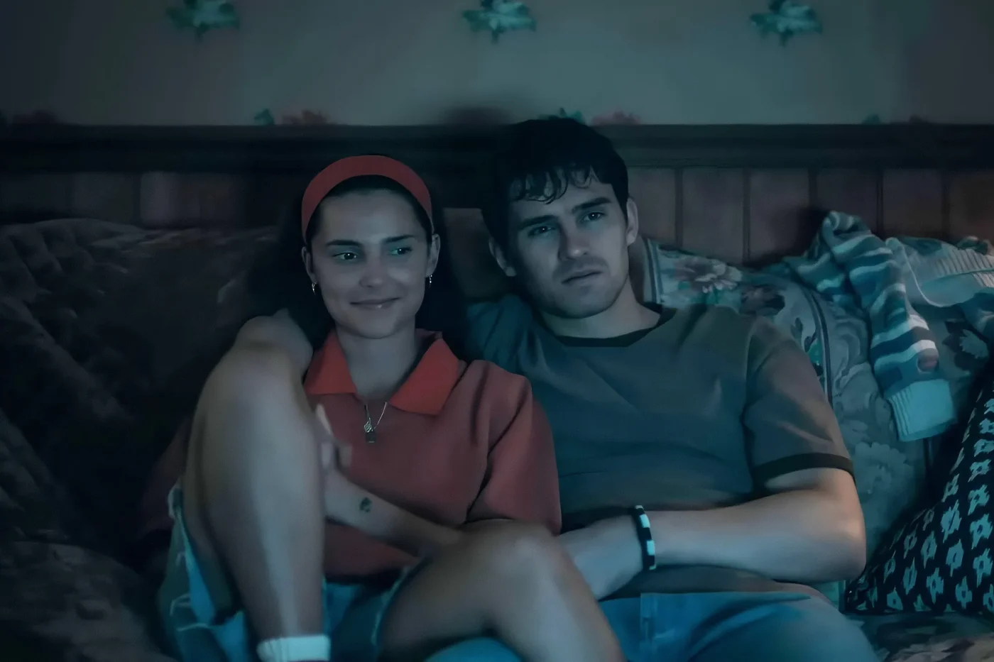 Inde Navarrette and Michael Johnston in Obsession