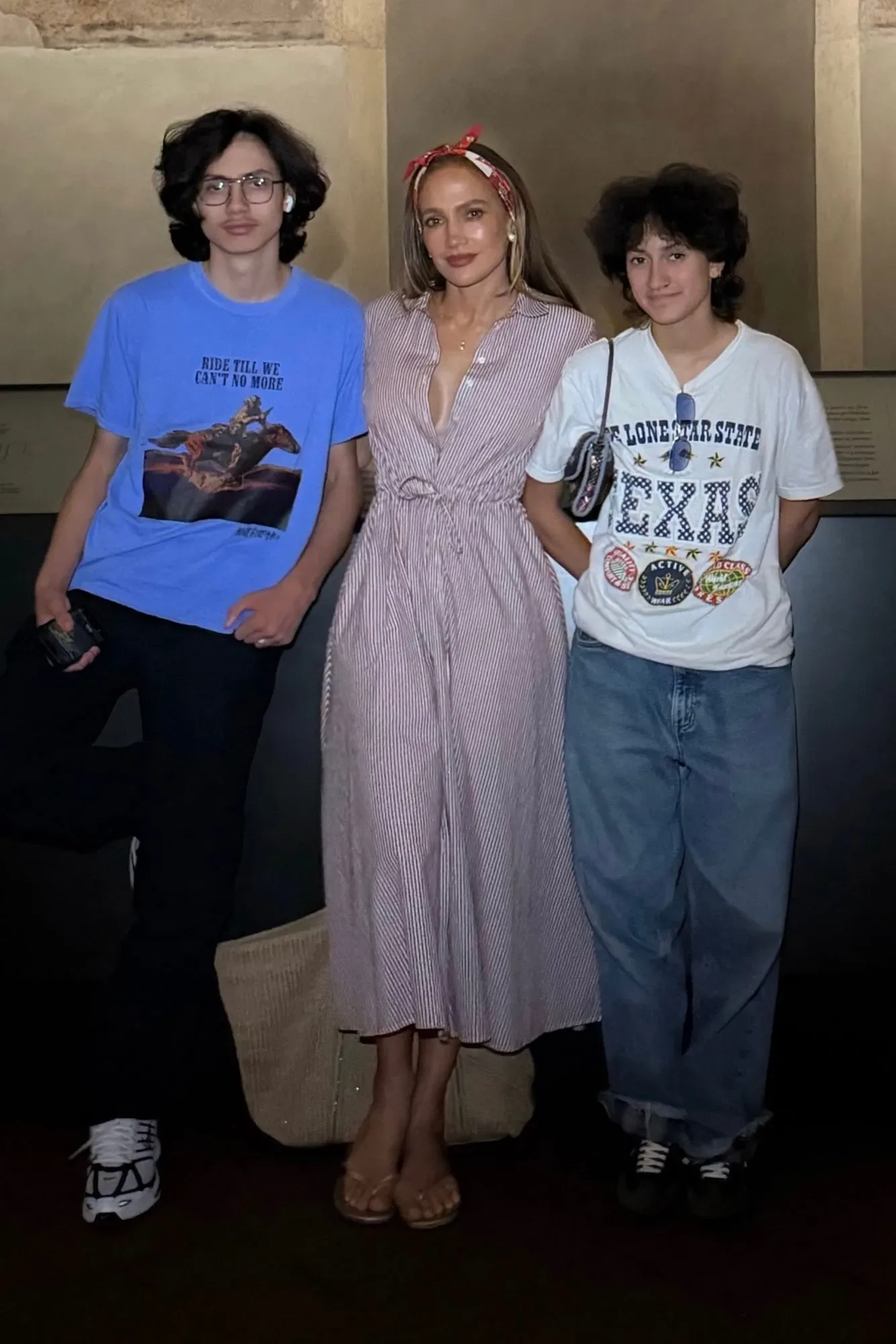 jennifer Lopez with her kids on vacation in Italy