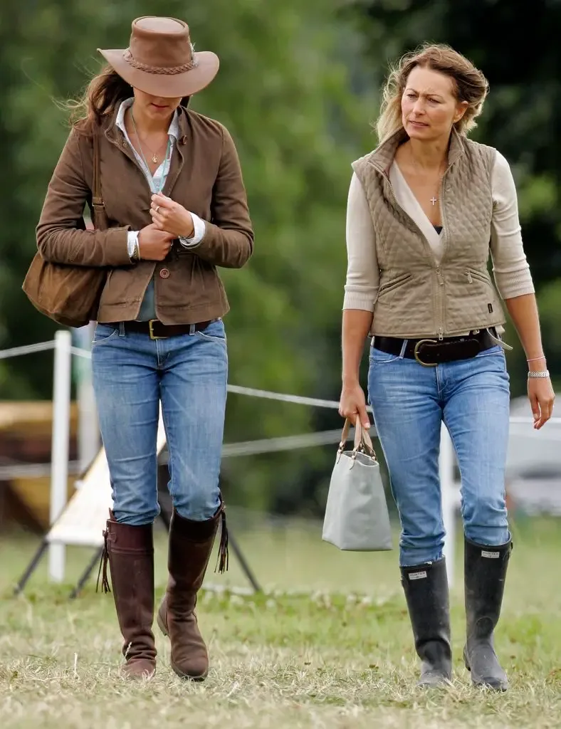 Kate Middleton and her mother Carole Middleton in jeans at Gatcombe Park