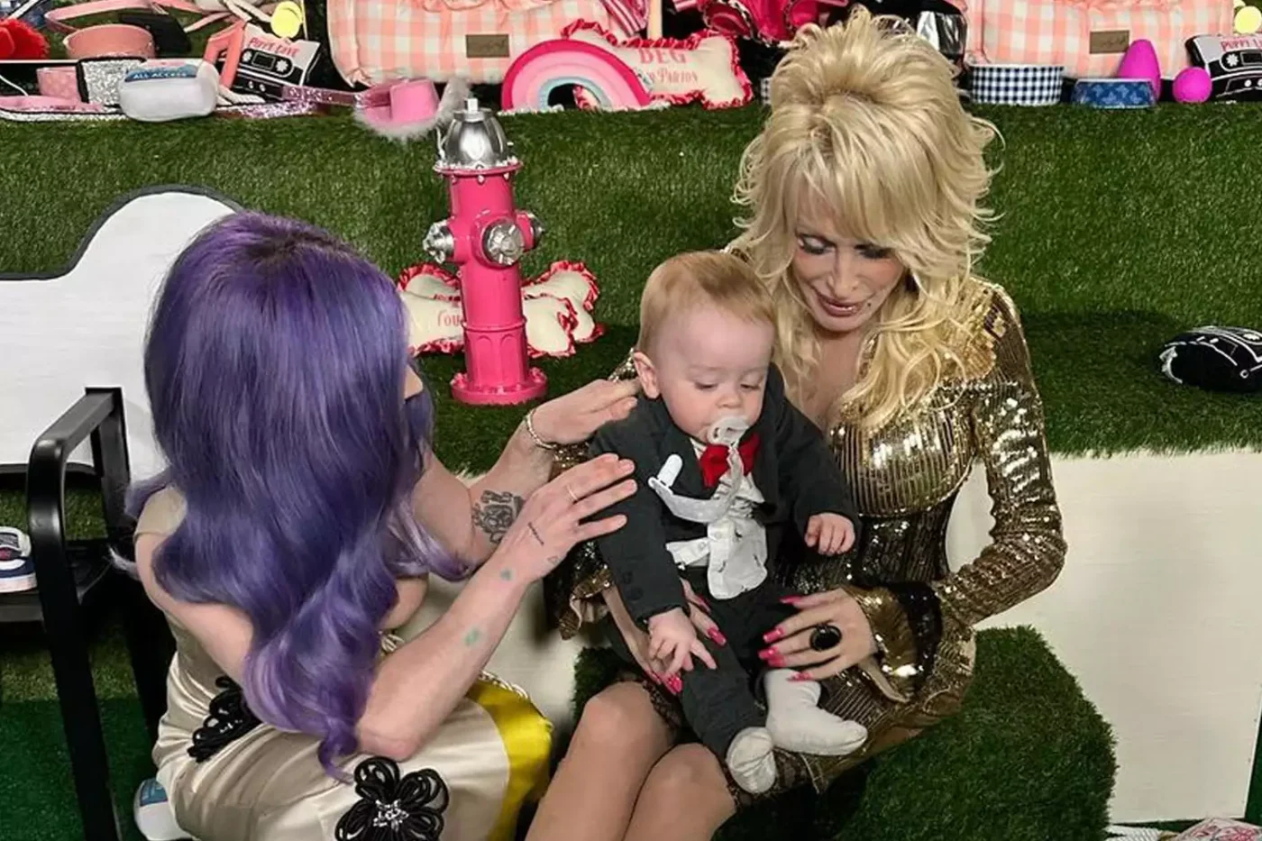 Kelly Osbourne Shares Sweet Moment Between Son Sidney and Dolly Parton at Dollywood