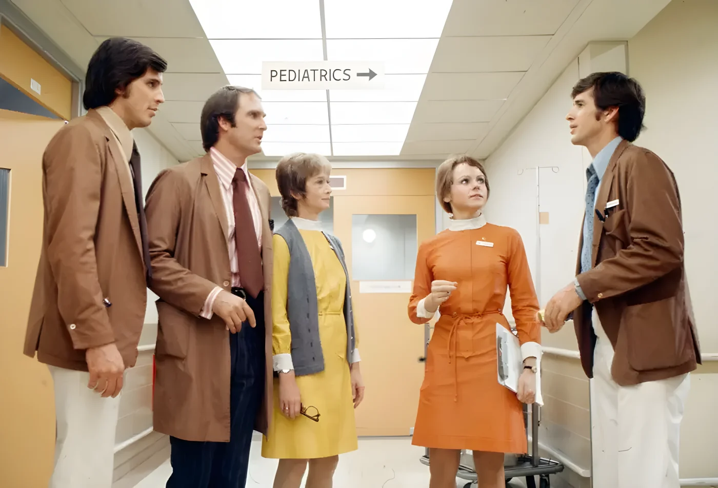 (L-R) Craig Littler, Jon Cypher, Barbara Barrie, Jean Fowler, Jim McMullan appearing in
