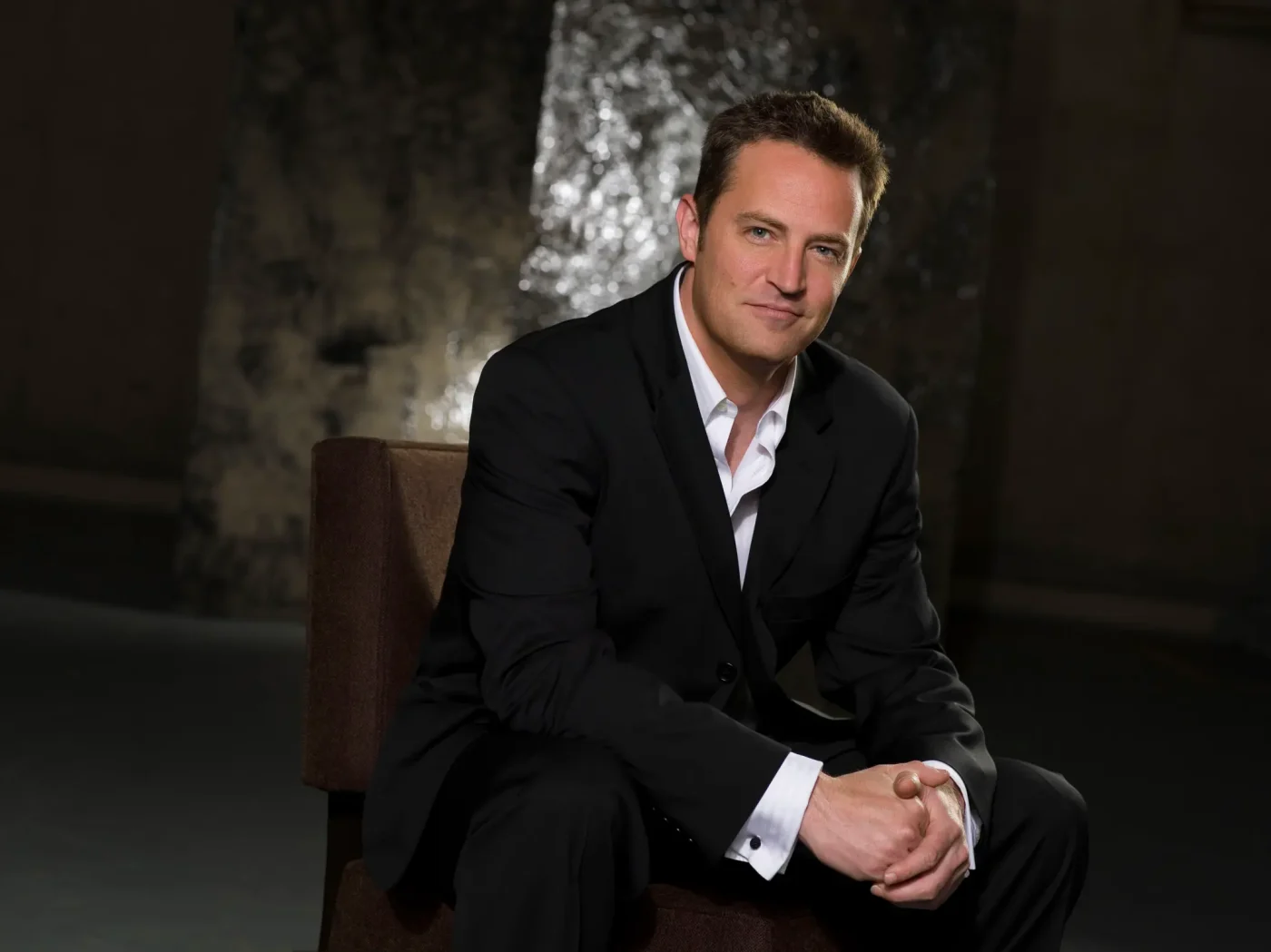 Matthew Perry as Matt Albie in Studio 60 on the Sunset Strip.