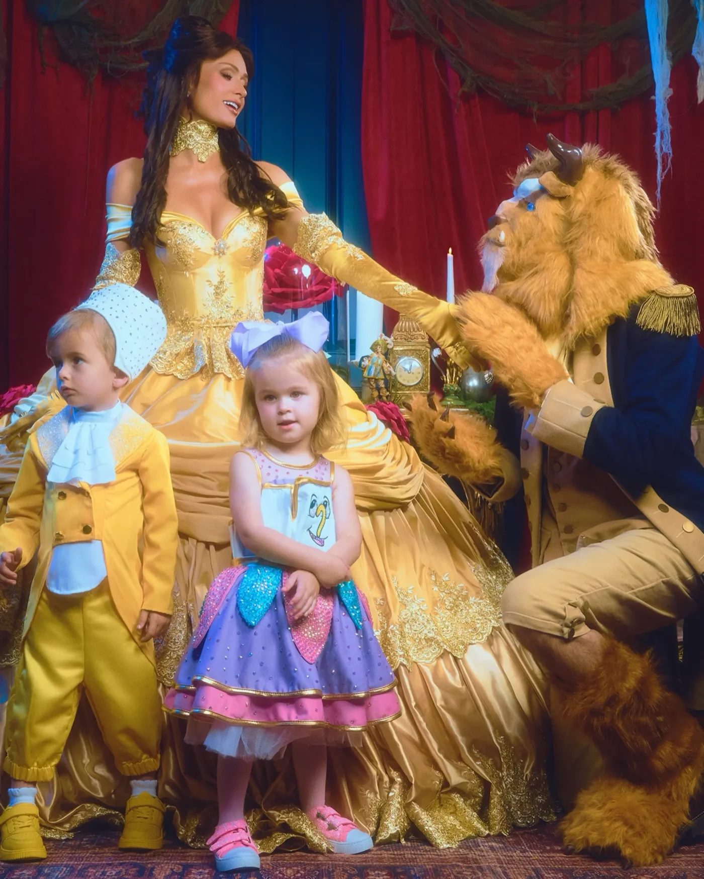 Paris Hilton and family dressed in