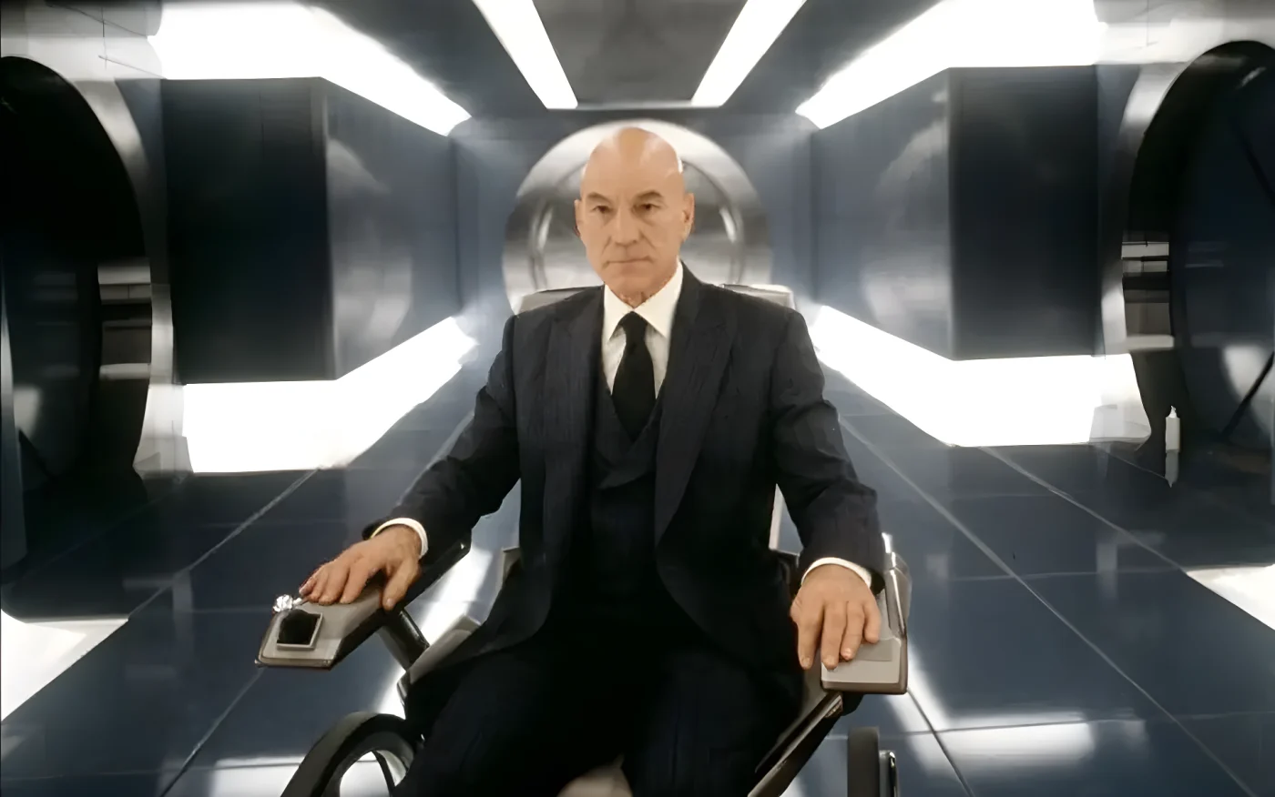 Patrick Stewart as Professor X in 2000's X-Men