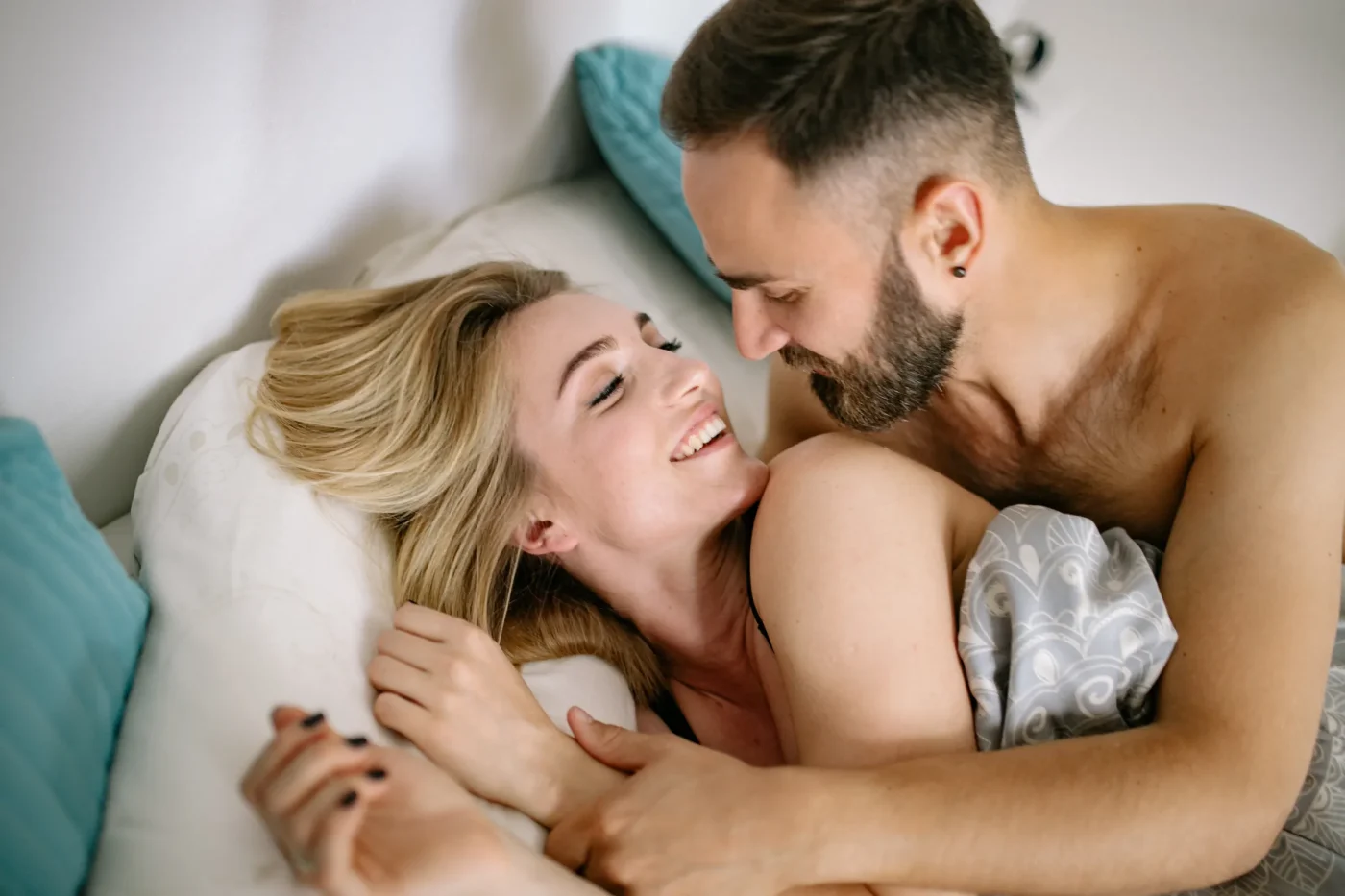Cosa succede davvero di notte tra Megan Ria e Giacomo Gallani