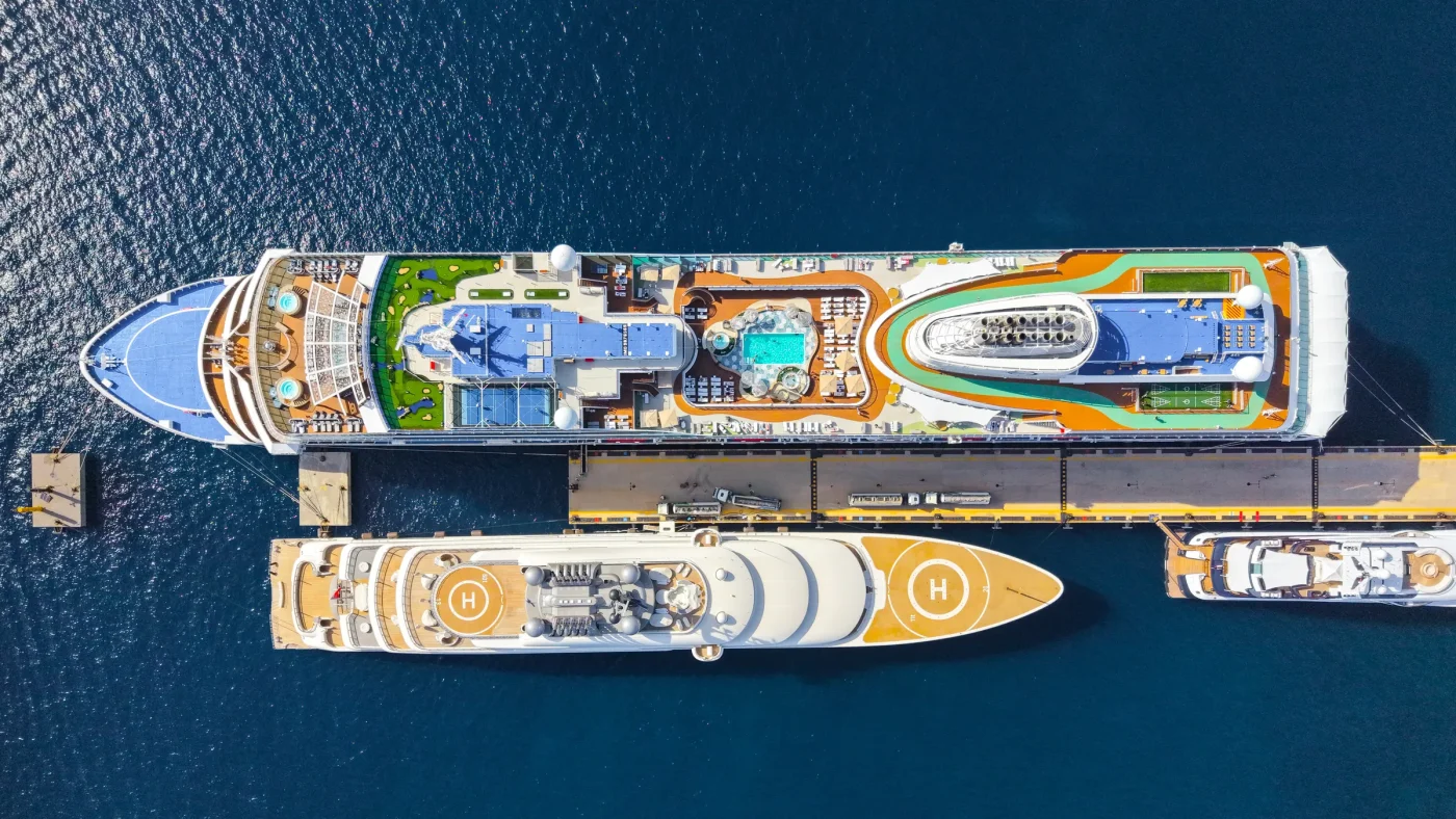 Dalle navi da crociera internazionali al preserale di Canale 5