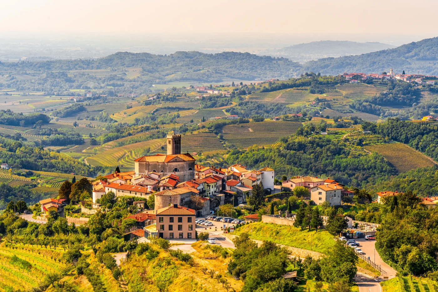 Dove è stata girata Estranei: il viaggio tra Emilia e Friuli