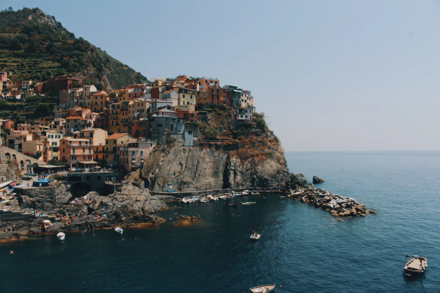 Miti popolari e realtà sui borghi costieri