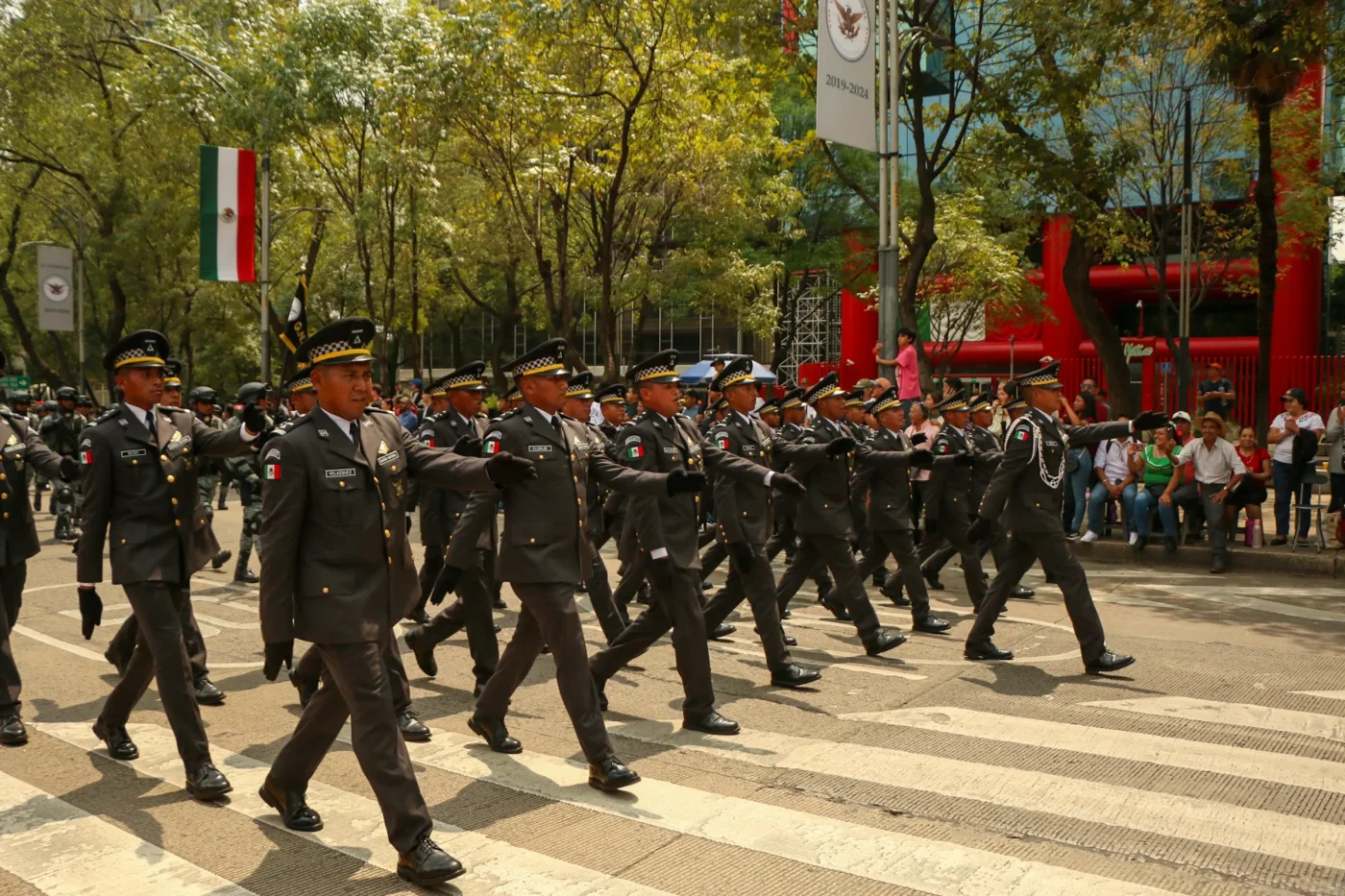 Guido Crosetto ha fatto il servizio militare? La realtà sulla leva obbligatoria