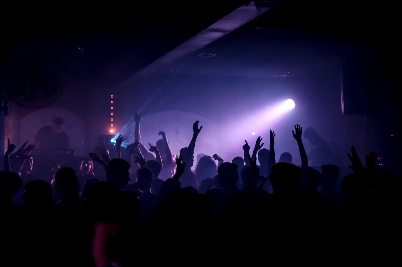 La notte di Los Angeles: che cosa è successo al party di Cade Hudson