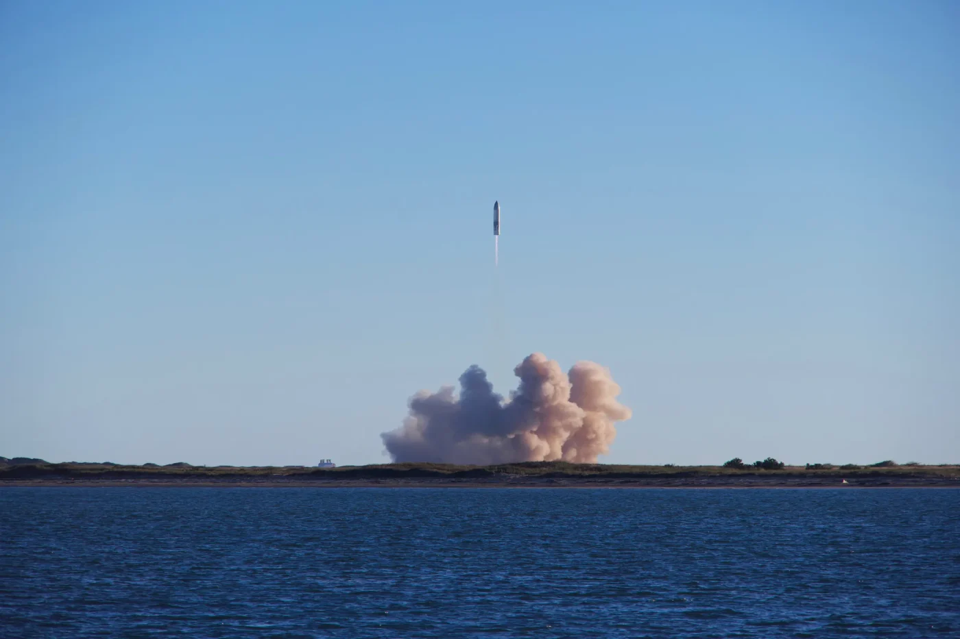 The AI Revenue Explosion Carrying Falcon 9 and Starship