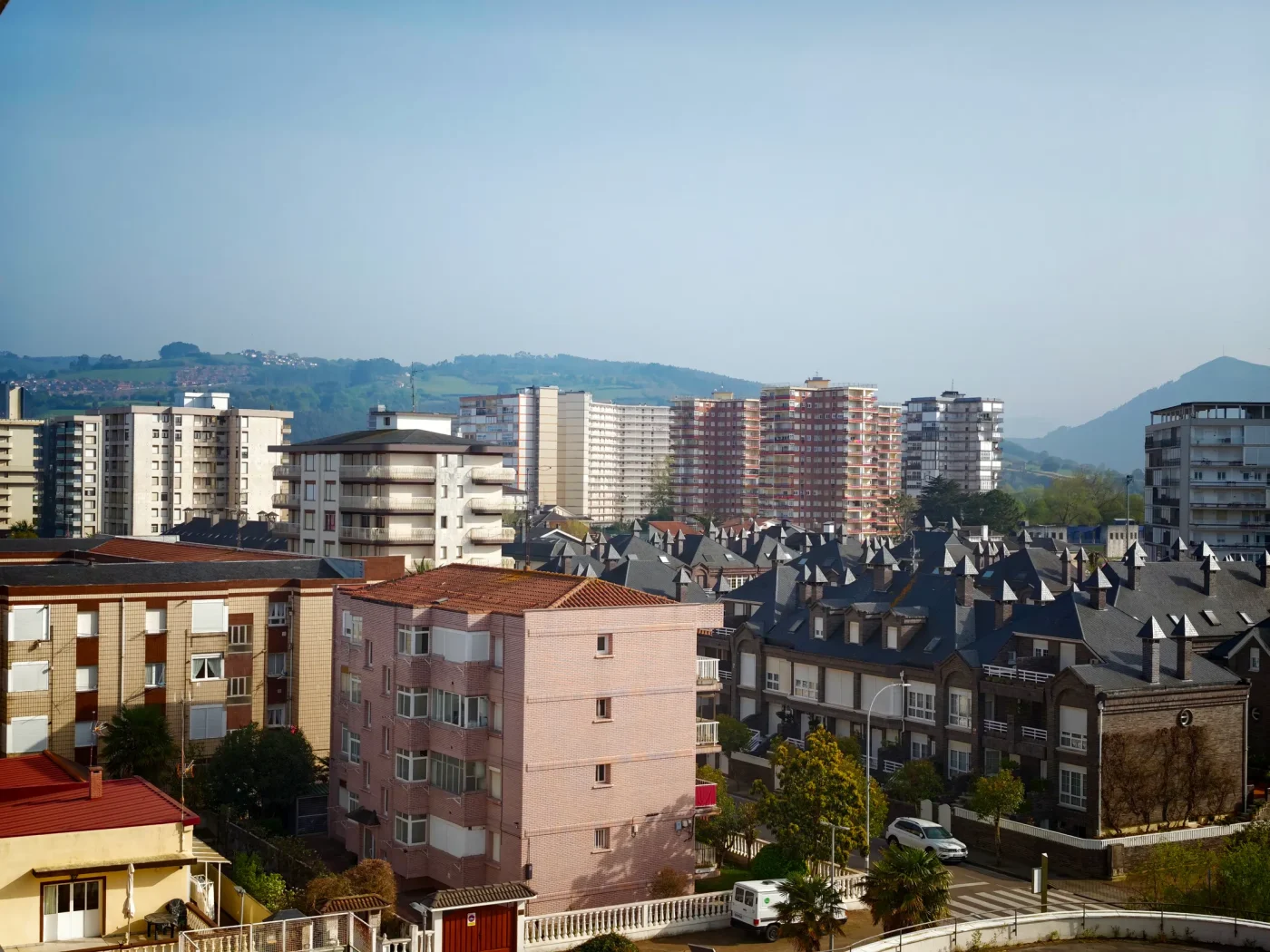 Dalle periferie al centro di Milano: cosa ha scatenato la frattura