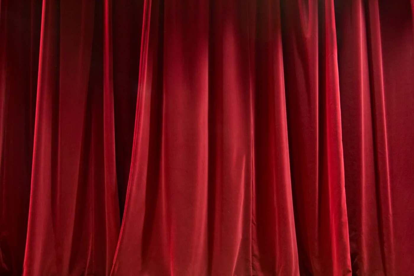 Dalla condanna al mito: il perdono del Kaiser e il teatro