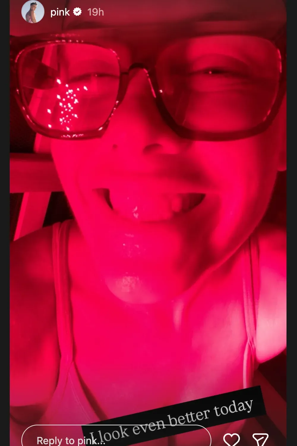 Pink Defends Her No-Makeup Paparazzi Photo