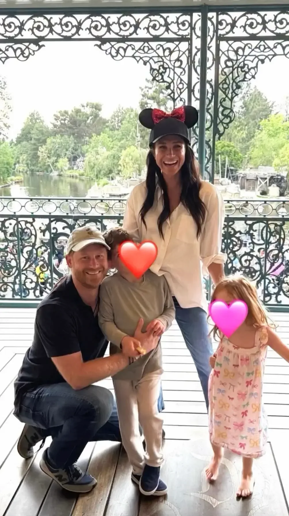 Prince Harry and Meghan Markle with their kids