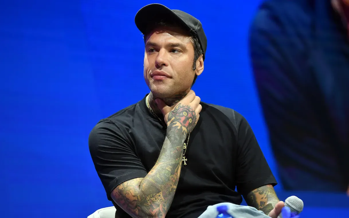 Proteste e lusso a Milano: Fedez accusa i colleghi rapper