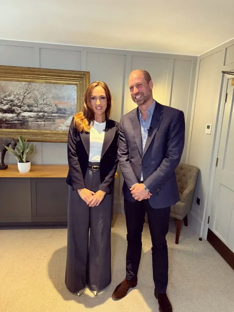 Sally Nugent posed for a photo with Prince William after their interview