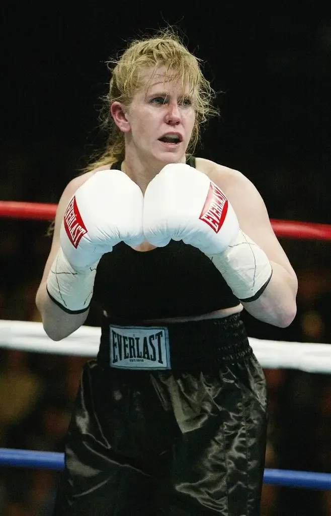 Tonya also tried professional boxing for a while