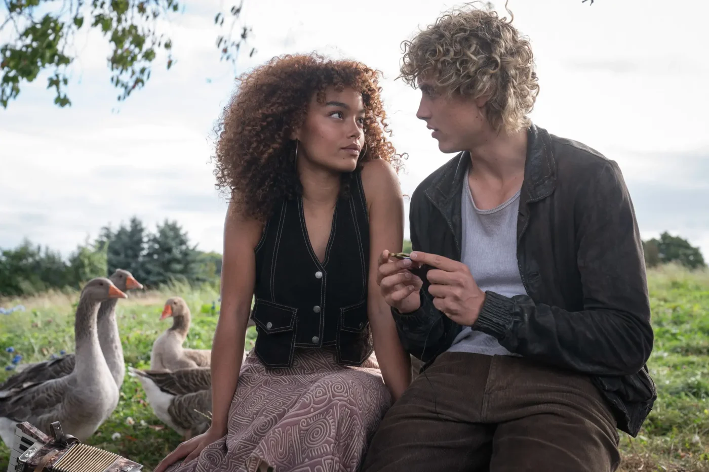 Whitney Peak and Joseph Zada in The Hunger Games: Sunrise on the Reaping.